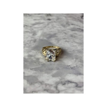 10K Yellow Gold CZ Ring Size 6.5 UTC