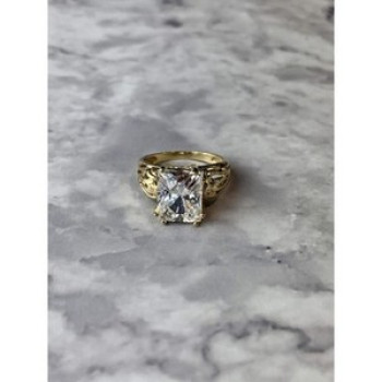 10K Yellow Gold CZ Ring Size 6.5 UTC