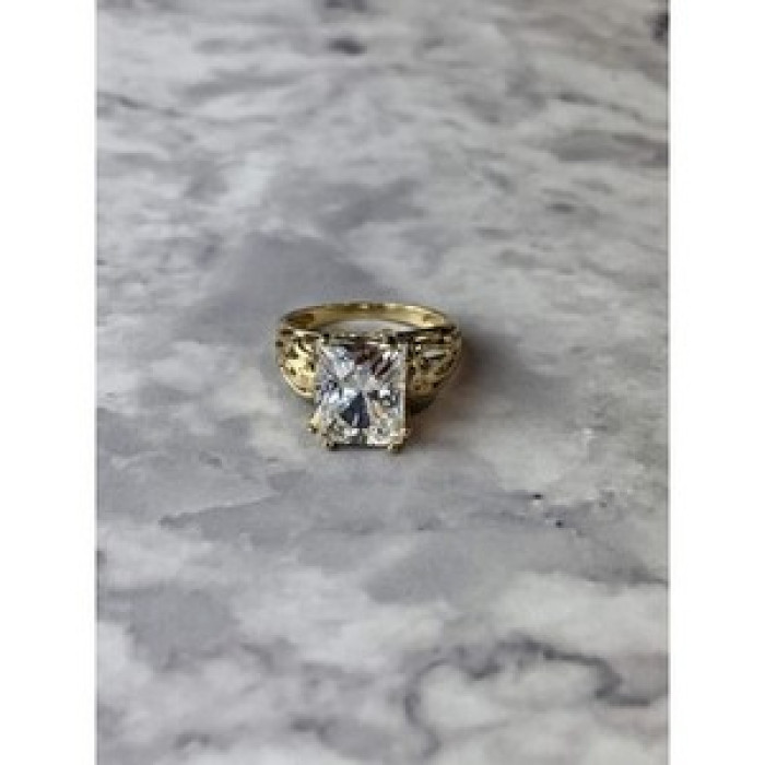 10K Yellow Gold CZ Ring Size 6.5 UTC