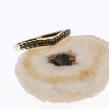 10K Yellow Gold Black Diamonds Ring Size 8