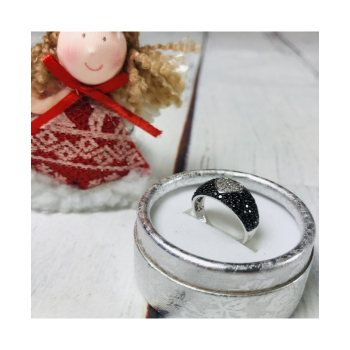 925 Sterling Silver Black Spinel & Goshenite Ring Size 6.5