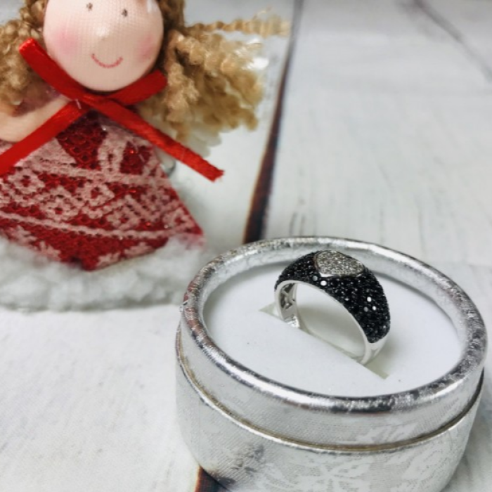 925 Sterling Silver Black Spinel & Goshenite Ring Size 6.5