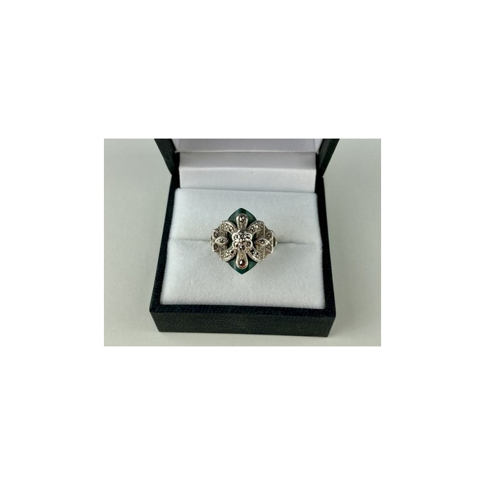 925 Sterling Silver Green Nephrite (Jade) & Marcasites Ring Size 5.5