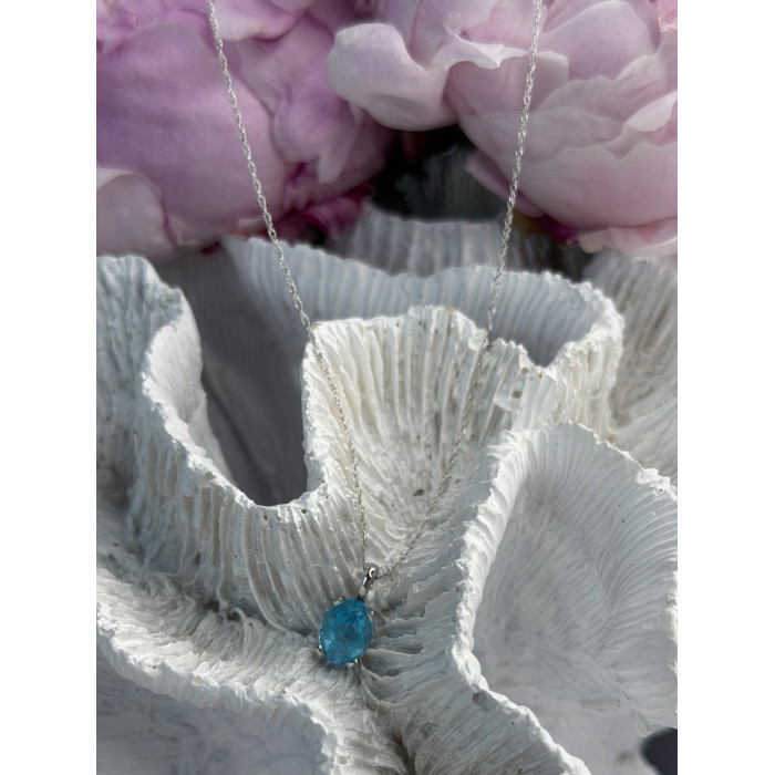 14K White Gold Pendant & 10K White Gold Chain Topaz