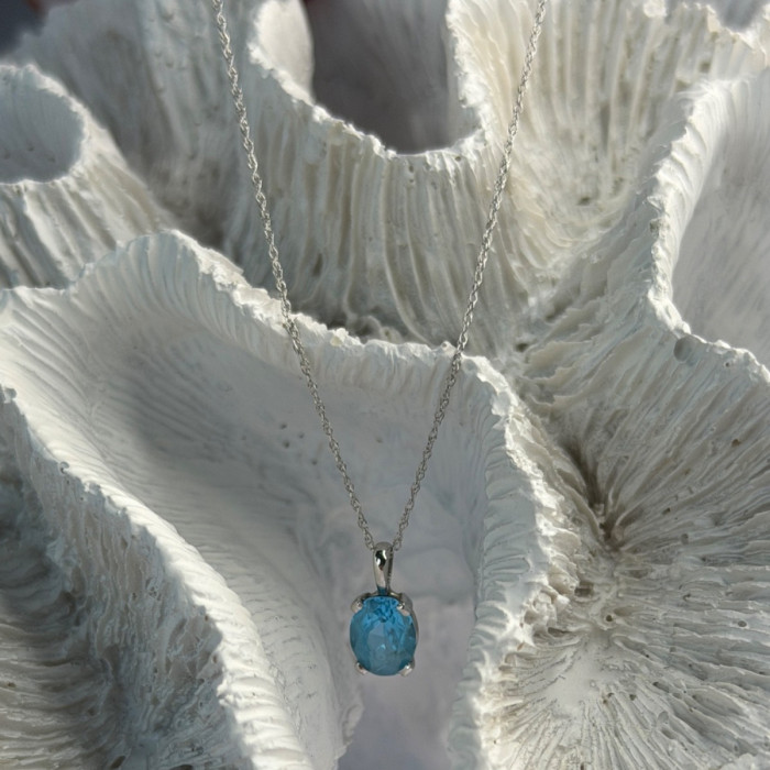 14K White Gold Topaz Pendant & 10K White Gold Chain