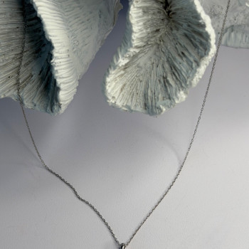 14K White Gold Topaz Pendant & 10K White Gold Chain