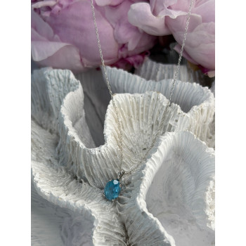 14K White Gold Pendant & 10K White Gold Chain Topaz