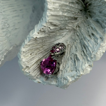 10K White Gold Pink Topaz Heart Pendant