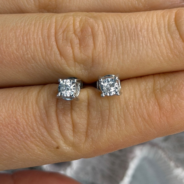 ZEI 14K White Gold Diamond tcw 0.14 ct Stud Earrings