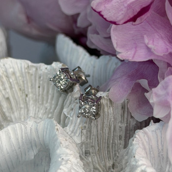 ZEI 14K White Gold Diamond tcw 0.14 ct Stud Earrings
