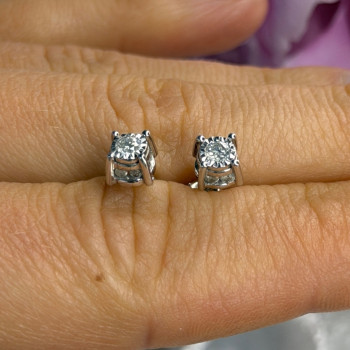 ZEI 14K White Gold Diamond tcw 0.14 ct Stud Earrings