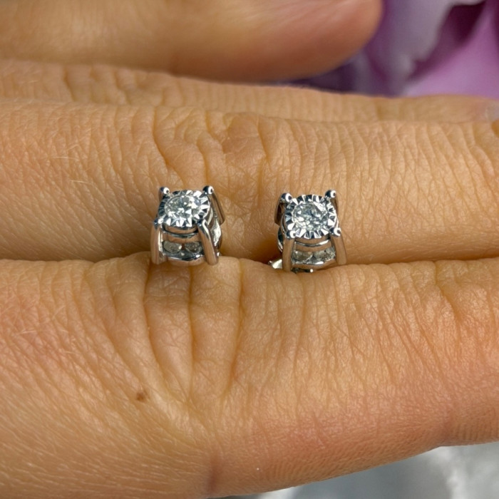 ZEI 14K White Gold Diamond tcw 0.14 ct Stud Earrings
