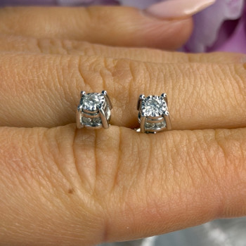 ZEI 14K White Gold Diamond tcw 0.14 ct Stud Earrings