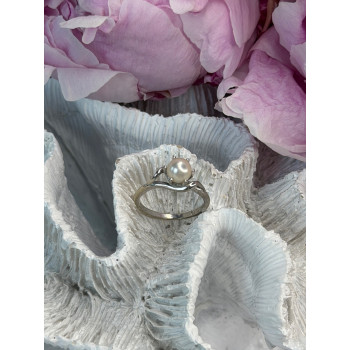 La Pais 14K White Gold Pearl Ring Size 6.5