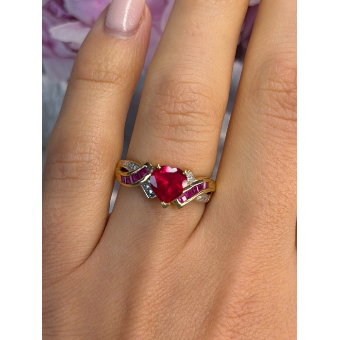 10K Yellow Gold Ruby & Diamond Heart Ring Size 7