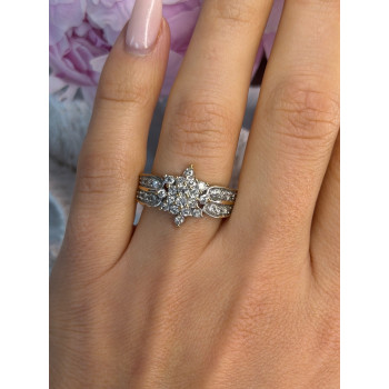 10K Yellow & White Gold Diamond Flower 1.36 ct Ring Size 7