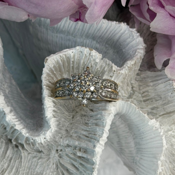 10K Yellow & White Gold Diamond Flower 1.36 ct Ring Size 7