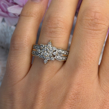 10K Yellow & White Gold Diamond Flower 1.36 ct Ring Size 7