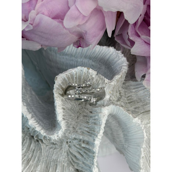 Classy 10K White Gold Diamond tcw 0.18 ct Ring Size 7