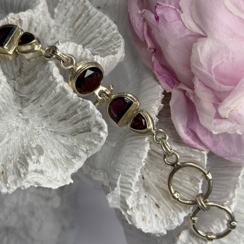 925 Sterling Silver Garnet Bracelet Length 7-7.5