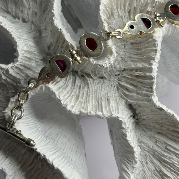 925 Sterling Silver Garnet Bracelet Length 7-7.5