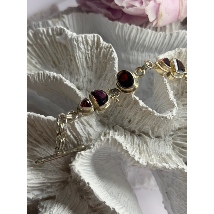 925 Sterling Silver Garnet Bracelet Length 7-7.5