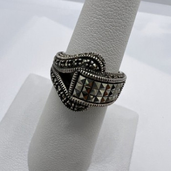 925 Sterling Silver Marcasite Ring Size 5.5