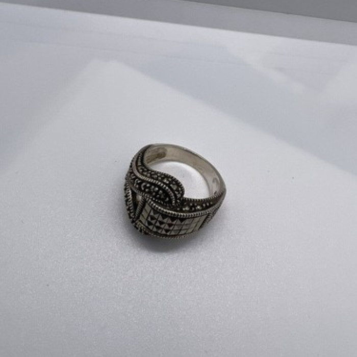 925 Sterling Silver Marcasite Ring Size 5.5