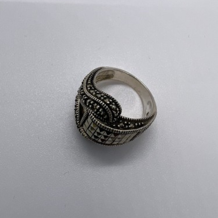 925 Sterling Silver Marcasite Ring Size 5.5