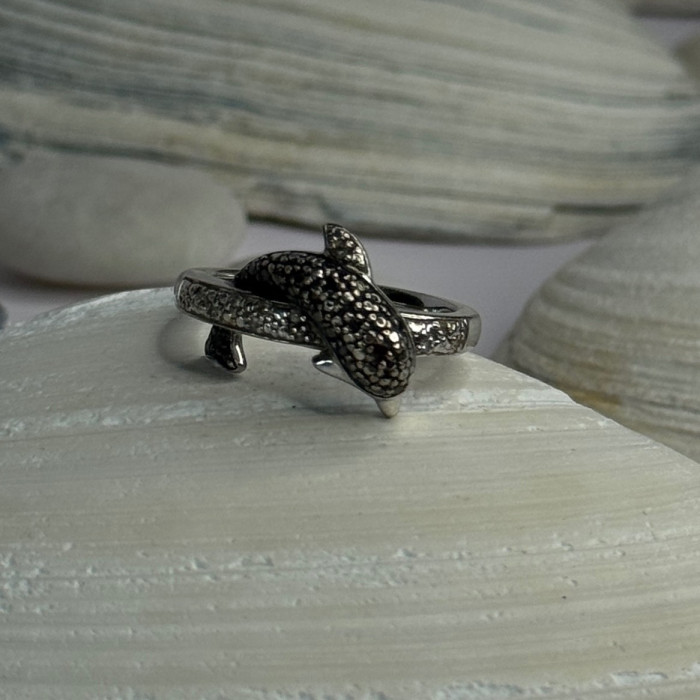 925 Sterling Silver Dolphin Diamond Ring Size 7