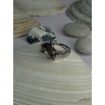 925 Sterling Silver Dolphin Diamond Ring Size 7