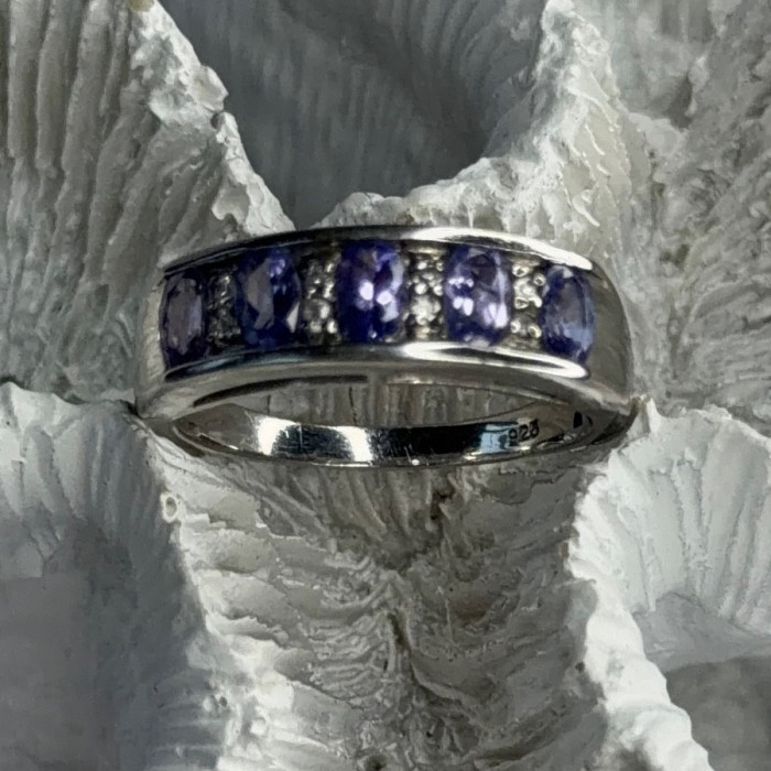 925 Sterling Silver Tanzanite & Diamond Ring Size 8
