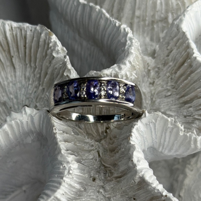 925 Sterling Silver Tanzanite & Diamond Ring Size 8