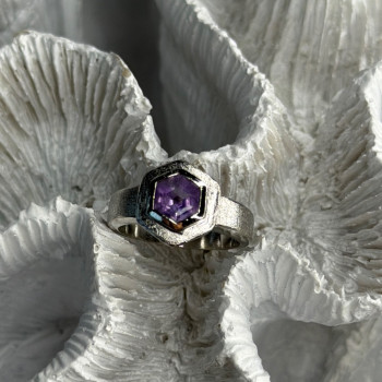 925 Sterling Silver Amethyst Ring Size 5.5