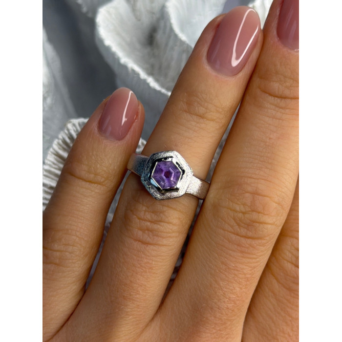 925 Sterling Silver Amethyst Ring Size 5.5