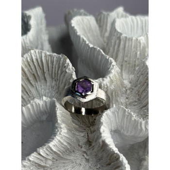 925 Sterling Silver Amethyst Ring Size 5.5