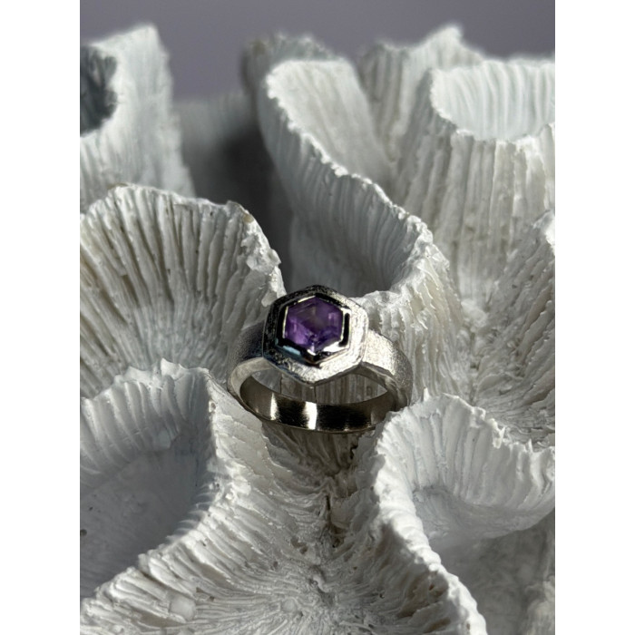 925 Sterling Silver Amethyst Ring Size 5.5