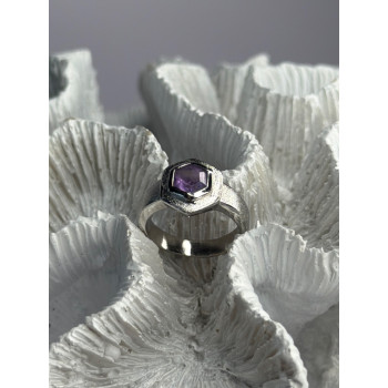 925 Sterling Silver Amethyst Ring Size 5.5
