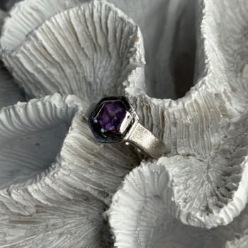 925 Sterling Silver Amethyst Ring Size 5.5