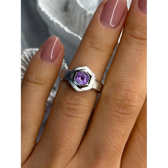 925 Sterling Silver Amethyst Ring Size 5.5