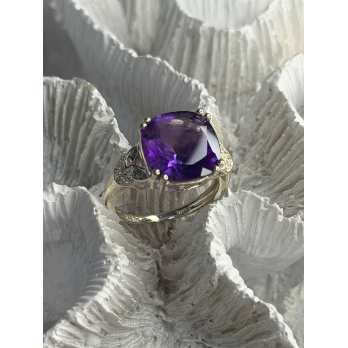 925 Sterling Silver Amethyst & Diamond Ring Size 7