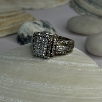 925 Sterling Silver Cz Ring Size 9