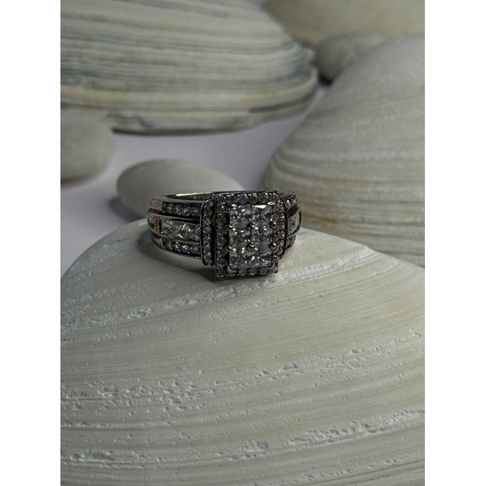925 Sterling Silver Cz Ring Size 9