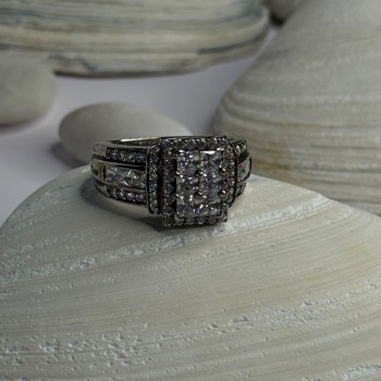 925 Sterling Silver Cz Ring Size 9