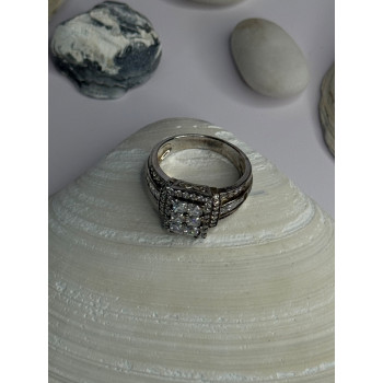 925 Sterling Silver Cz Ring Size 9