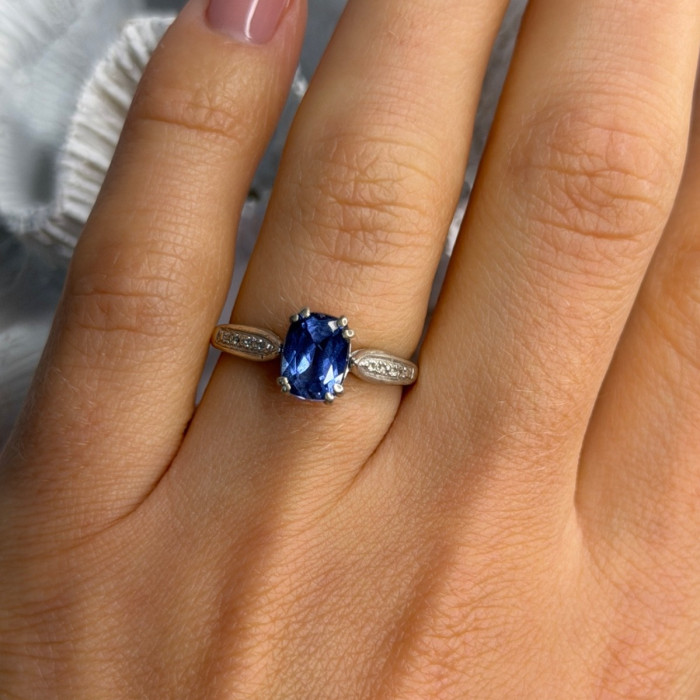 925 Sterling Silver Iolite & Diamond Ring Size 7