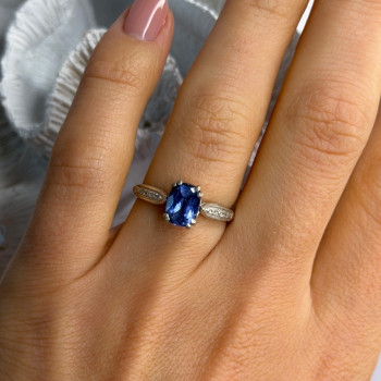 925 Sterling Silver Iolite & Diamond Ring Size 7