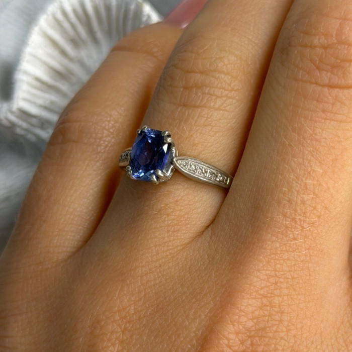 925 Sterling Silver Iolite & Diamond Ring Size 7