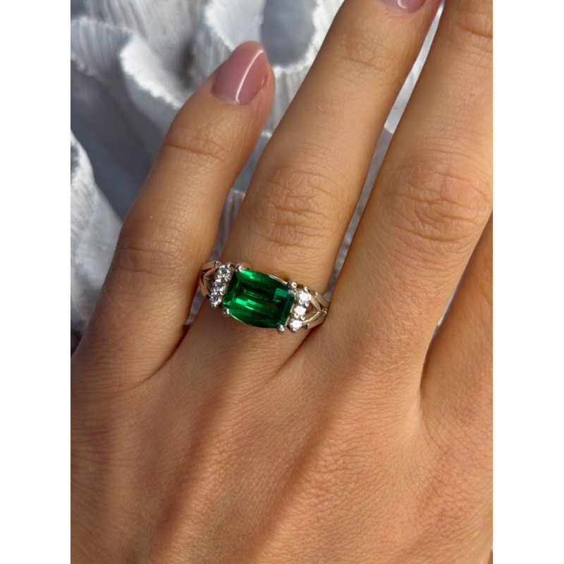 925 Sterling Silver Green Crystal & Cz Ring Size 7