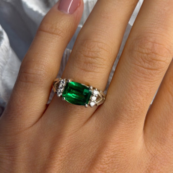 925 Sterling Silver Green Crystal & Cz Ring Size 7